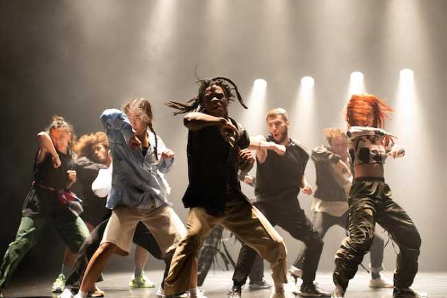 02 RAVE LUCID ph Jonathan Lutumba