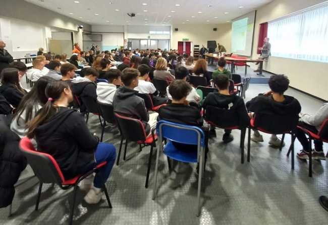 319907898 545187354153481 6120225969603821147 n