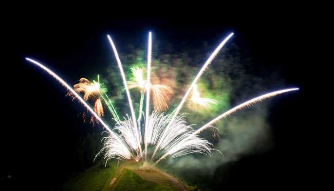 700.fuochi artificio