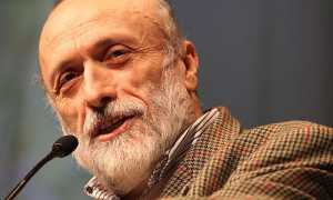 800px Carlo Petrini