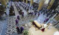 Funerale corti