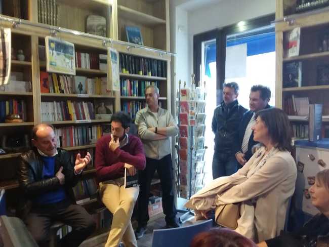 Gravellona incontro con lautore vignani