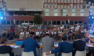 Omegna ccOmunale davanti ospedale