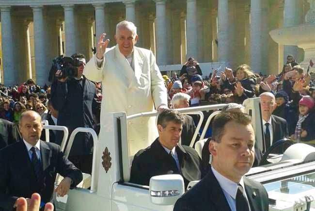 Papa Francesco ossolani piazza