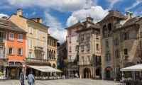 PiazzaMercato BorgodellaCulturaDomodossola phMarcoBenedettoCerini1 001