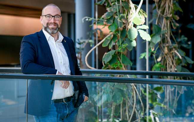 alessandro panza verde balcone