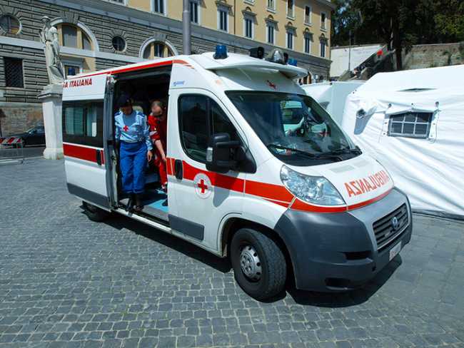 ambulanza trasporto