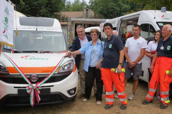 ambulanza vergante dono ago 15