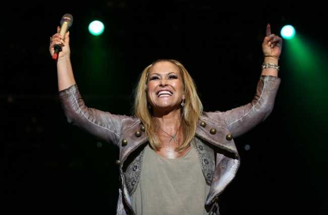 anastacia 16