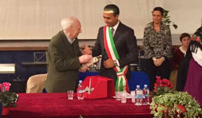 angelo del boca consegna premio pizzi