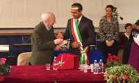 angelo del boca consegna premio pizzi