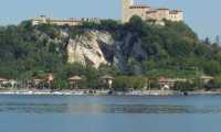 angera rocca due