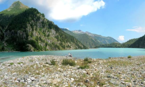 antrona lago gente sole