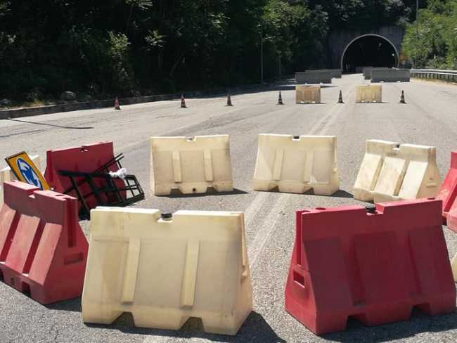 apertura parziale galleria