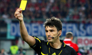 arbitro ammonizione
