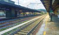 arona stazione binari
