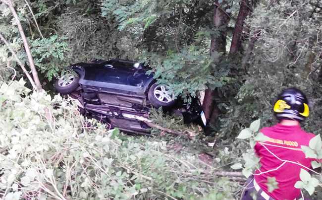 auto cannobina morto