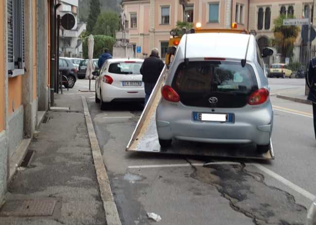 auto carro attrezzi