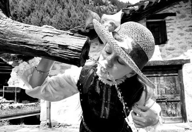 bambina fontana bn walser