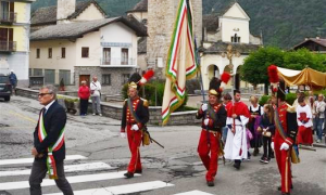 bannio santit processione milizia sindaco 19