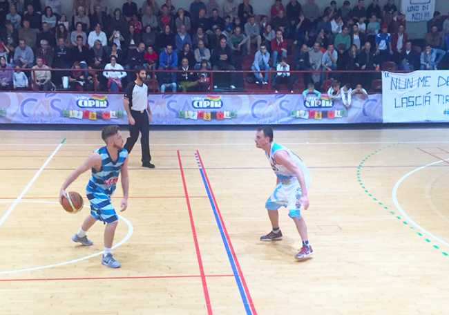 basket testa testa