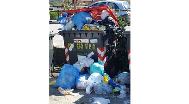 bidone rifiuti immondizia conservco