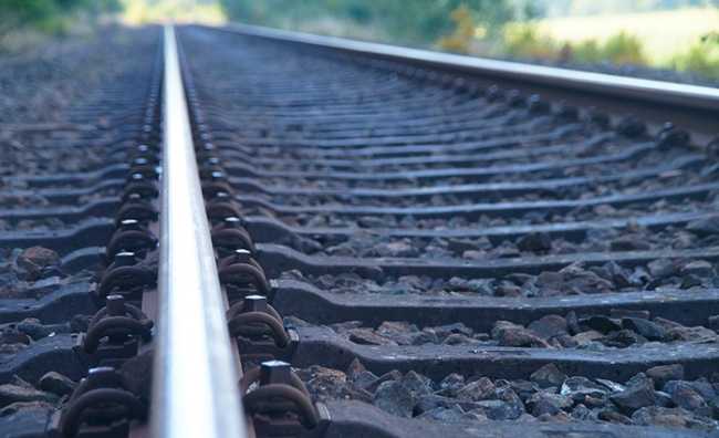 binari treno