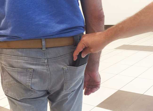 borseggiatore ladro furto