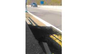 buca superstrada auto