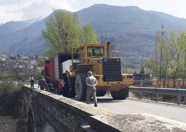 camion bloccato