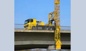camion lavori viadotto