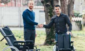 cantante solidarieta mediaset