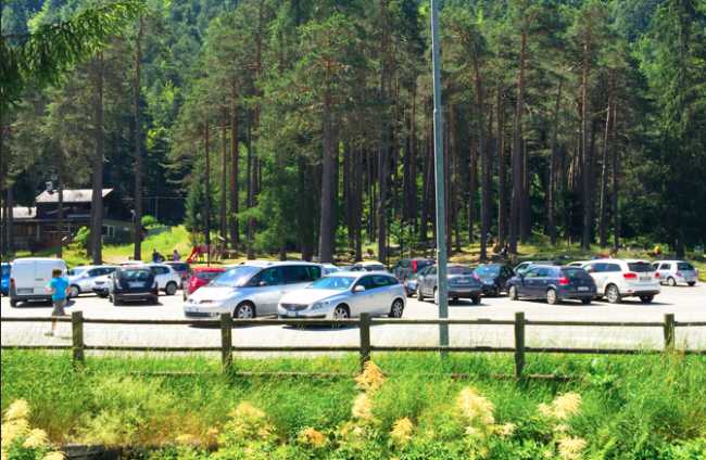 capanno pini posteggio vigezzo