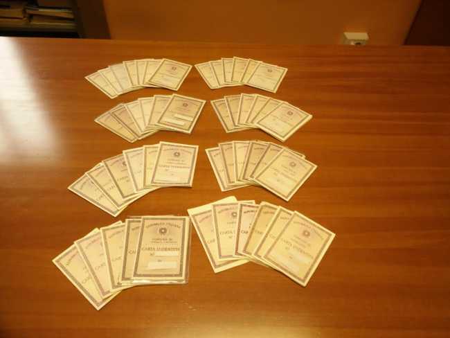 carabinieri carte identita 2015 due