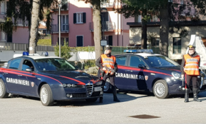 carabinieri due ayto pattuglia tangenziale