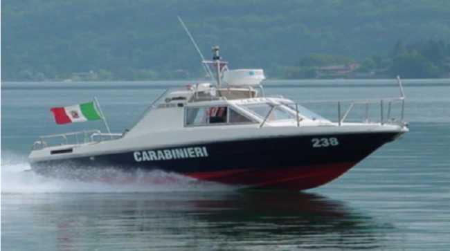 carabinieri motoscafo700