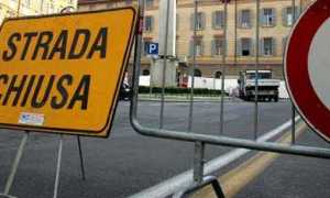 cartello chius strada