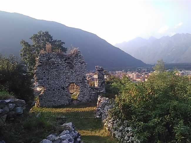 castello Gravellona700