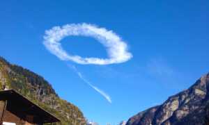 cerchio cielo azzurro