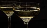 champagne glasses 1940262 640