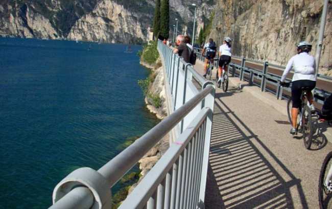 ciclo lago sponda