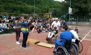 come aiutare utilizzare correttamente una persona in carrozzina