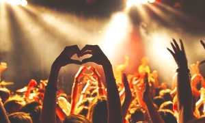 concerto folla party disco