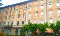 condominio migranti stazione