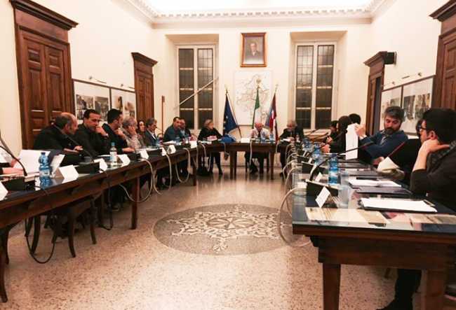 consiglio domo rinvio