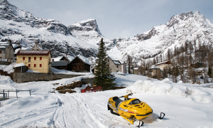 devero motoslitta accesso neve