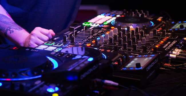 dj set