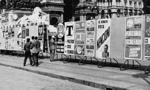 elezioni pannelli manifesti vecchi