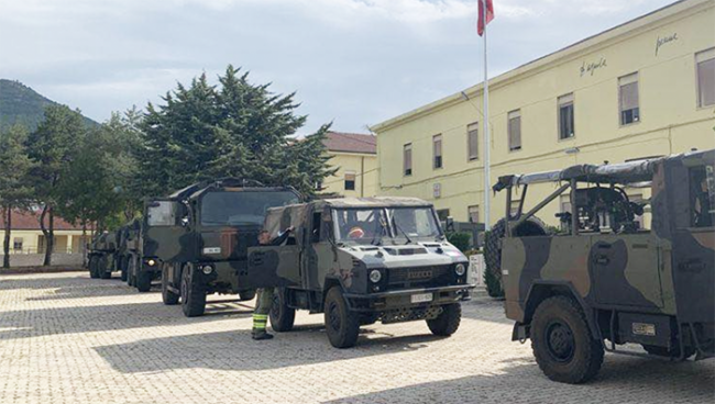 esercito camionette