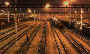 ferrovia binari notte